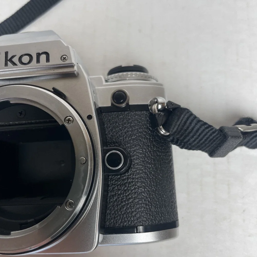 Nikon FG F-G Chrome 35mm Film analog SLR camera body ONLY not working